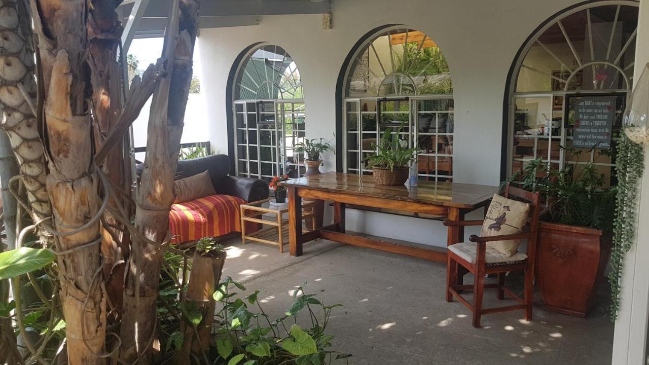 Beit Shalom Before Known As Best Little Guesthouse Oudtshoorn Exterior photo