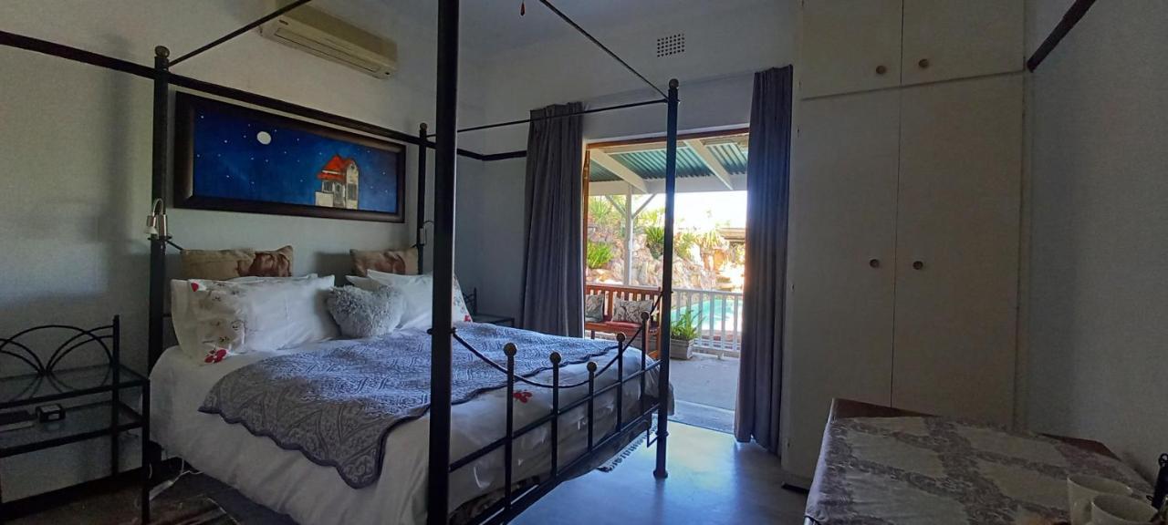 Beit Shalom Before Known As Best Little Guesthouse Oudtshoorn Exterior photo