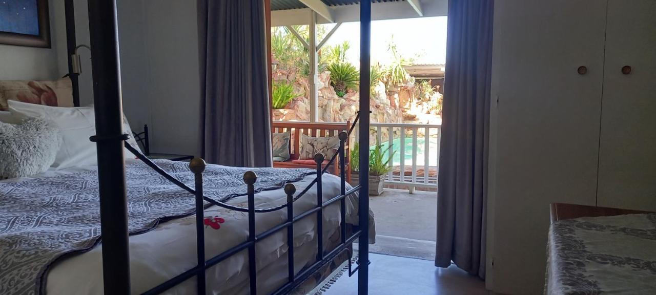 Beit Shalom Before Known As Best Little Guesthouse Oudtshoorn Exterior photo