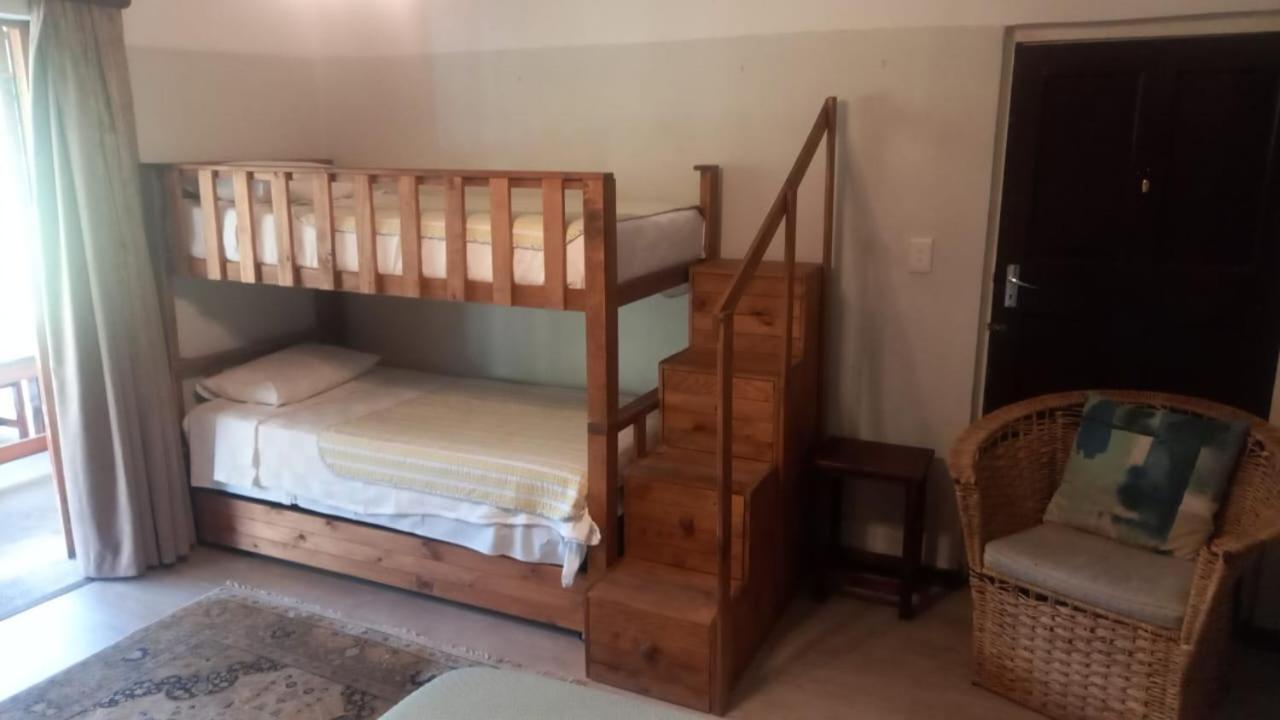 Beit Shalom Before Known As Best Little Guesthouse Oudtshoorn Exterior photo