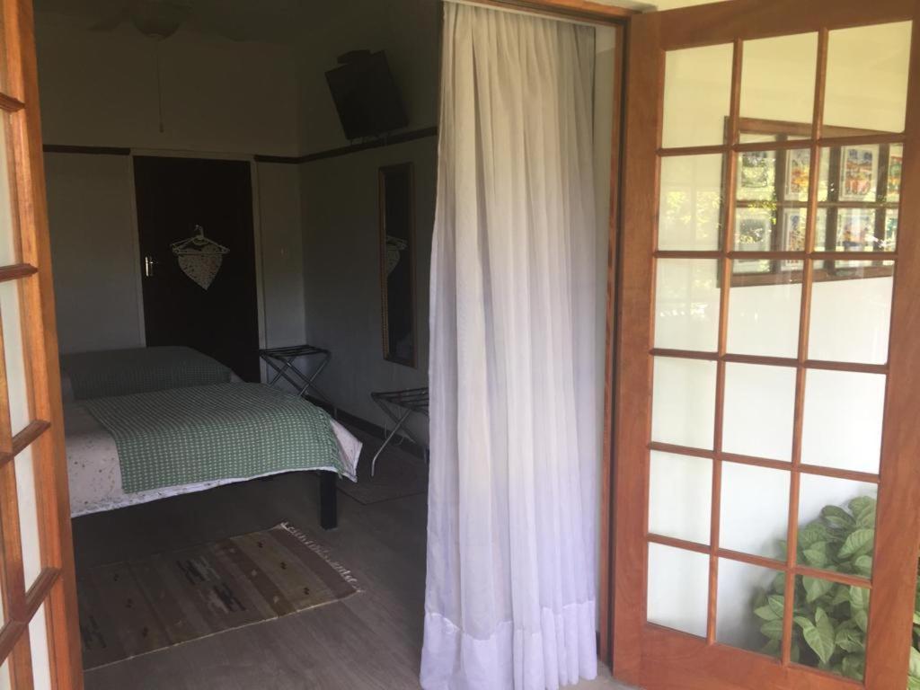 Beit Shalom Before Known As Best Little Guesthouse Oudtshoorn Exterior photo
