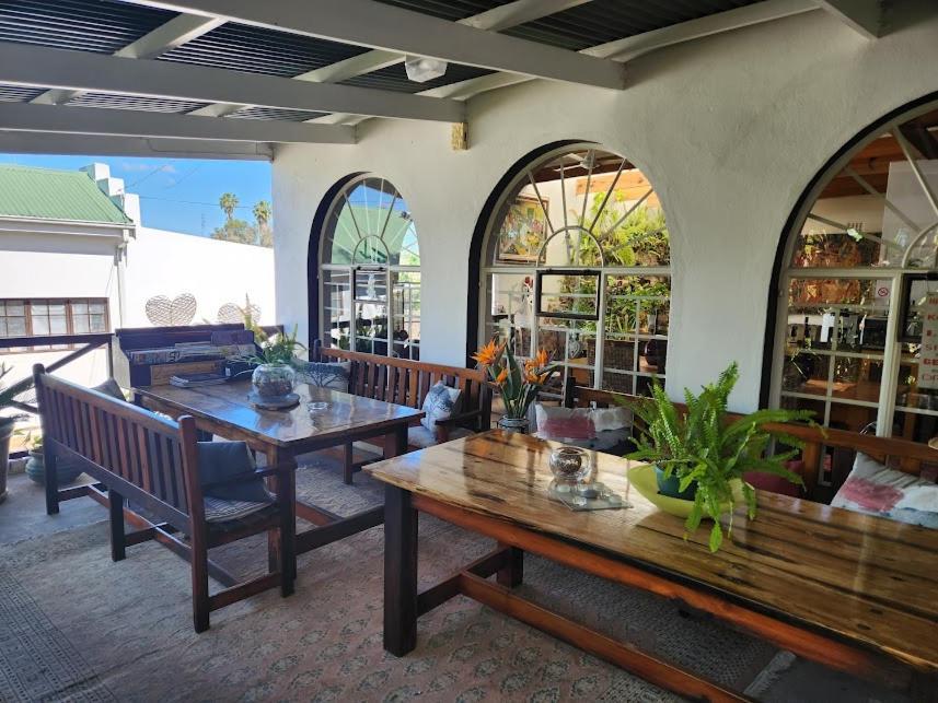 Beit Shalom Before Known As Best Little Guesthouse Oudtshoorn Exterior photo